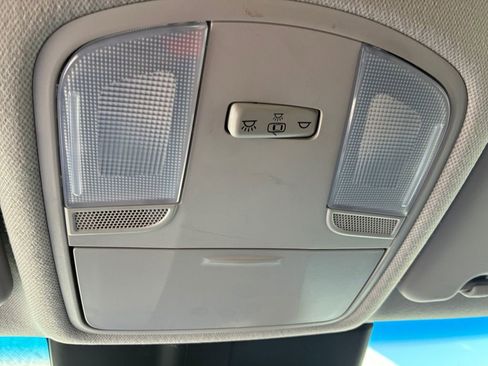 Used 2023 Hyundai Kona SE w/ Cargo Package image 12