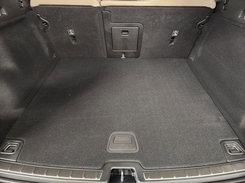 New 2026 Volvo XC60 B5 Plus w/ Protection Package Premier AWD/4WD image 34