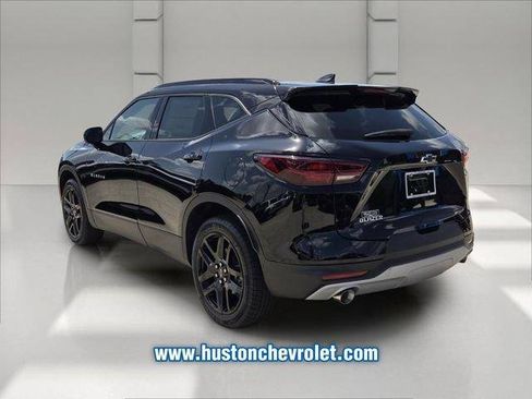 New 2026 Chevrolet Blazer LT w/ Convenience Package FWD image 3