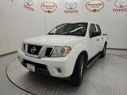 Used 2017 Nissan Frontier SV w/ SV Value Truck Package image 2