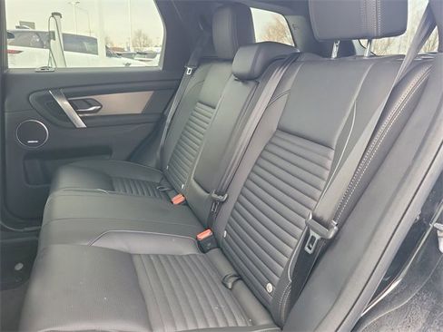 Used 2025 Land Rover Discovery Sport Dynamic SE image 11
