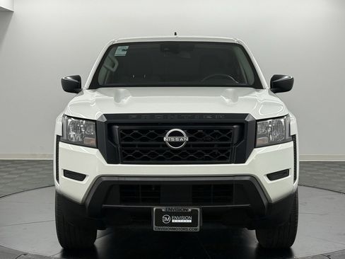 Used 2022 Nissan Frontier S w/ Technology Package image 3