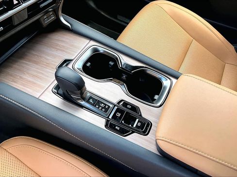 Used 2025 Lexus RX 350 Premium image 17