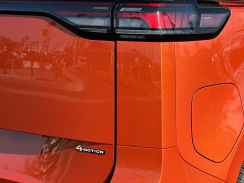 New 2025 Volkswagen ID. Buzz Pro S Plus image 7