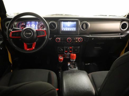 Used 2019 Jeep Wrangler Unlimited Rubicon AWD/4WD image 16