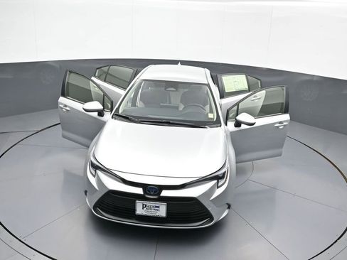 Certified 2024 Toyota Corolla LE AWD/4WD image 44