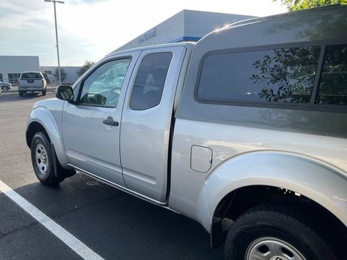 Used 2019 Nissan Frontier S RWD image 8