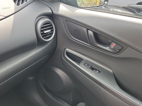 Used 2021 Hyundai Kona SEL FWD image 28