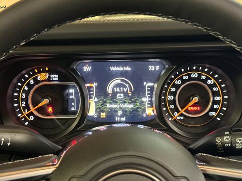 New 2026 Jeep Wrangler Unlimited Sahara AWD/4WD image 24
