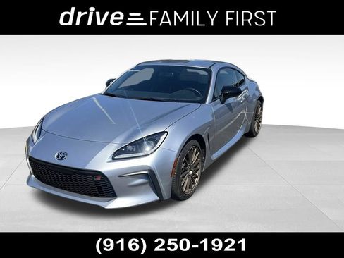 Used 2025 Toyota GR86 Premium w/ ALL Weather Mat Package (TMS) RWD image 1