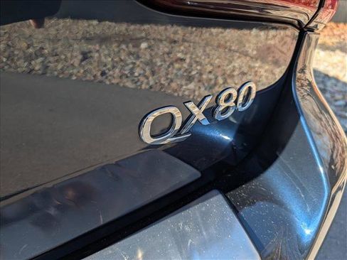 Used 2021 INFINITI QX80 Luxe image 21