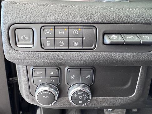Certified 2023 GMC Yukon Denali AWD/4WD image 24