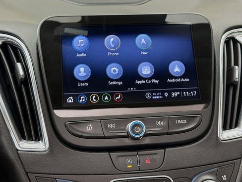 Used 2024 Chevrolet Malibu LT image 17