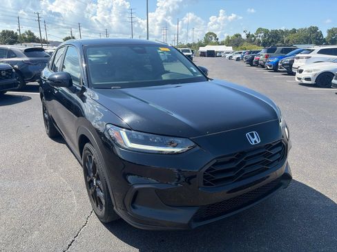 Certified 2025 Honda HR-V Sport image 1