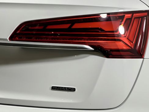 Used 2023 Audi Q5 2.0T Premium w/ Convenience Package image 25