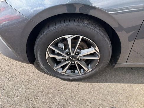 Used 2023 Kia Forte LXS image 34