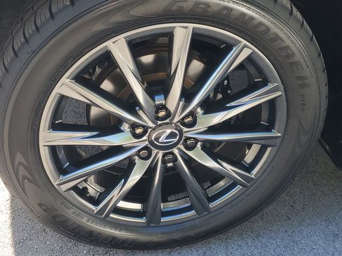 Used 2024 Lexus LX 600 F Sport image 4