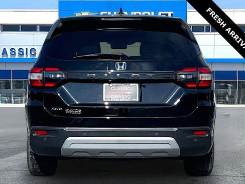 Used 2025 Honda Pilot EX-L image 6