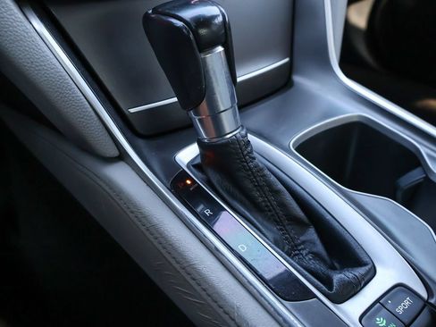 Used 2018 Honda Accord Touring image 52