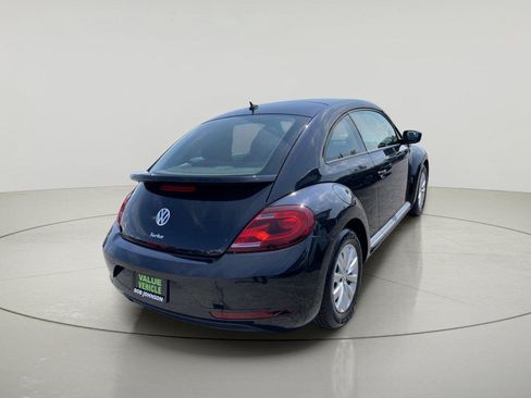 Used 2018 Volkswagen Beetle 2.0T FWD image 7