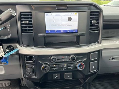 Used 2026 Ford F250 XL w/ F-250 >10K GVWR Package image 16