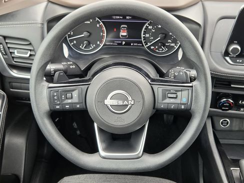 Used 2023 Nissan Rogue SV FWD image 14