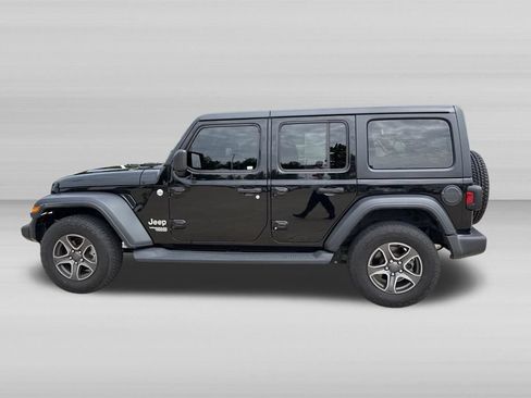 Used 2019 Jeep Wrangler Unlimited Sport S AWD/4WD image 9