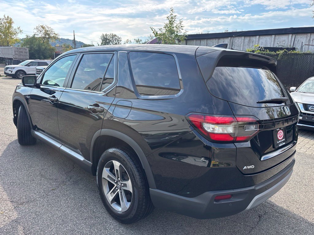 Used 2023 Honda Pilot EX-L image 4