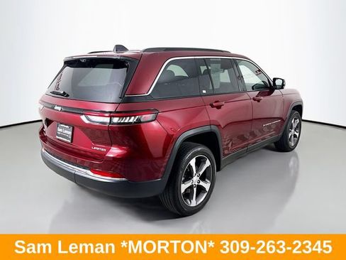 Used 2024 Jeep Grand Cherokee Limited w/ Luxury Tech Group II AWD/4WD image 7