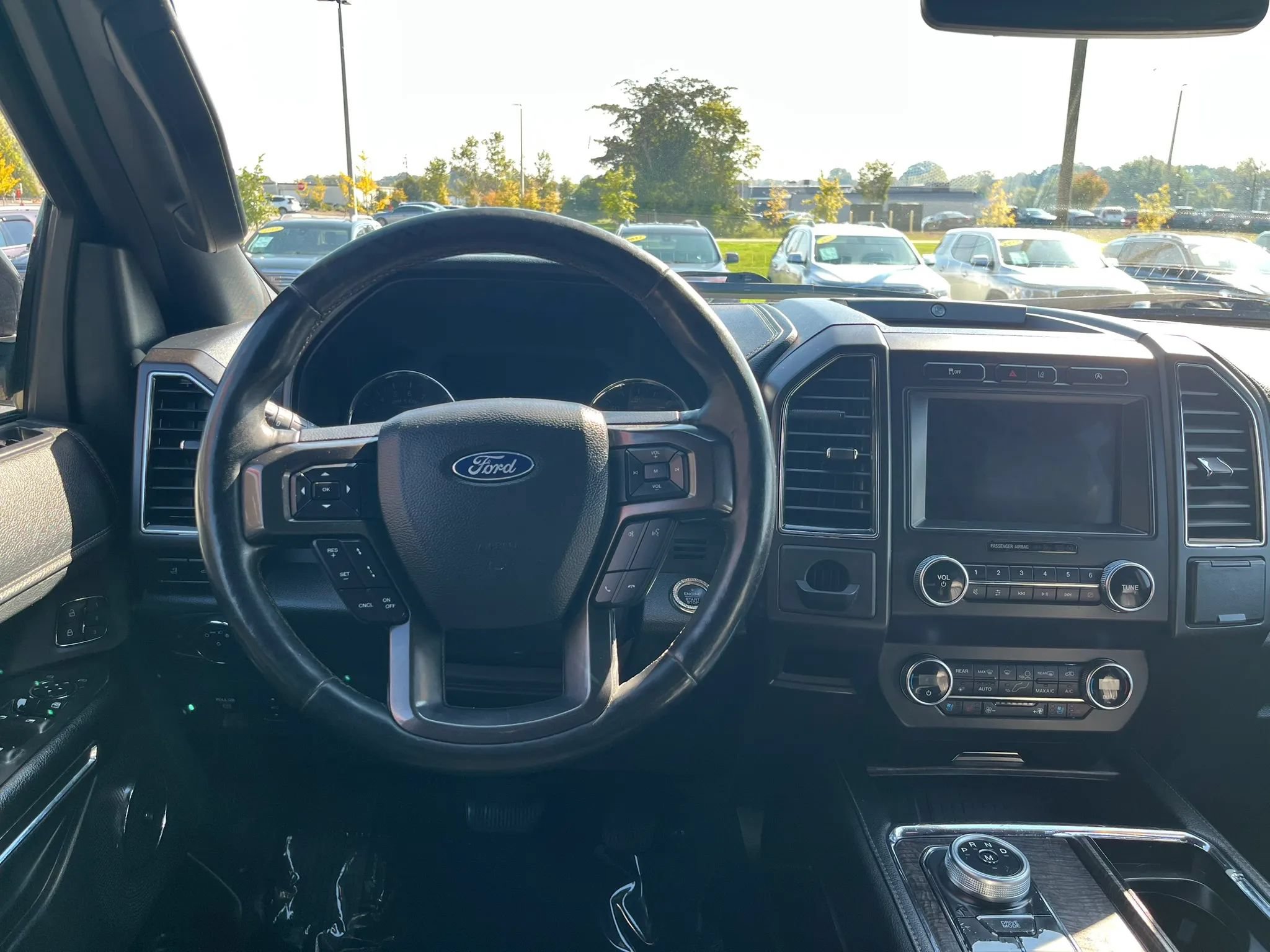 Used 2021 Ford Expedition Limited RWD image 10
