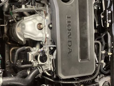 Used 2025 Honda Civic Sport image 17