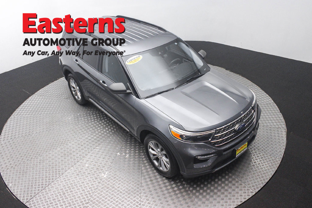 Used 2022 Ford Explorer XLT w/ Equipment Group 202A AWD/4WD image 4