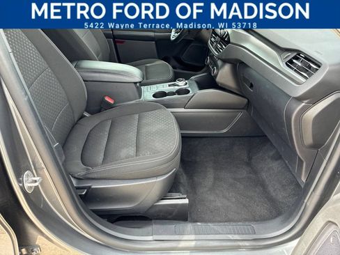 Used 2024 Ford Escape Active AWD/4WD image 43