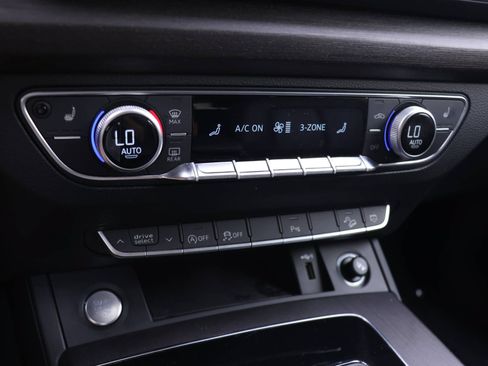 Certified 2023 Audi Q5 Premium AWD/4WD image 9