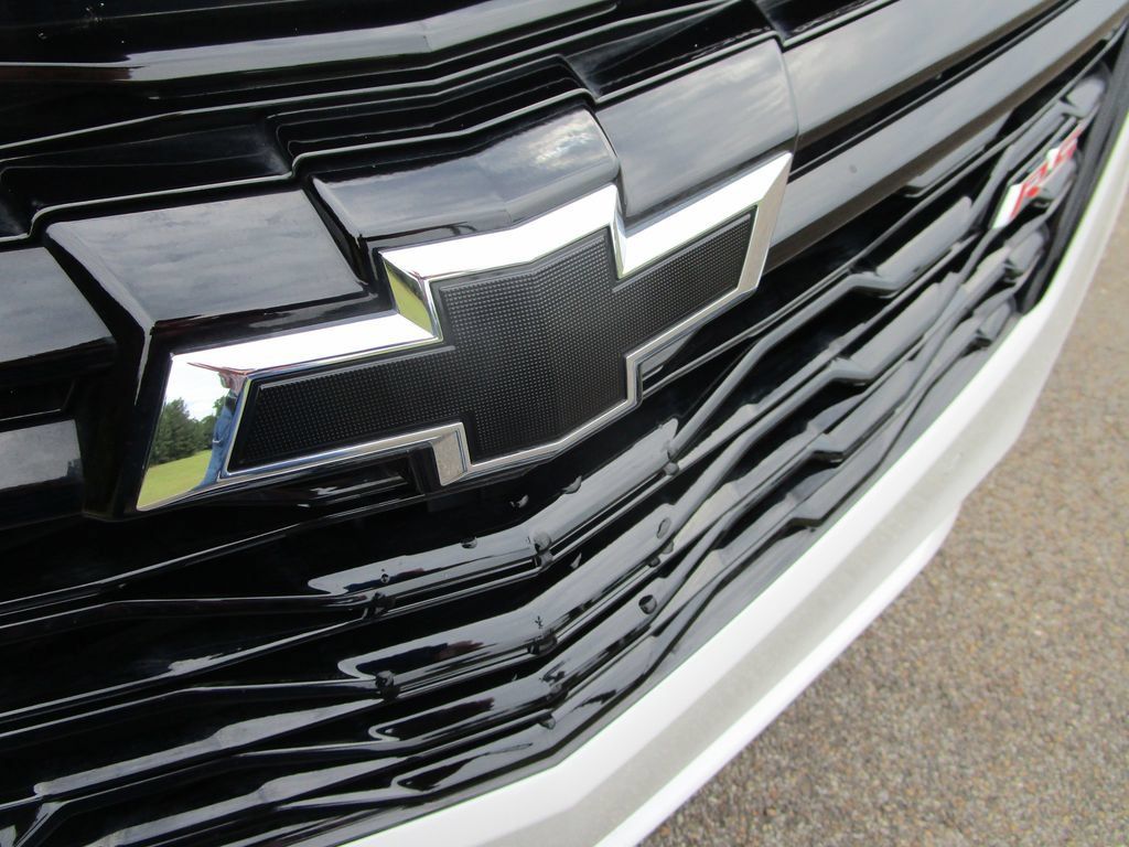 Used 2024 Chevrolet Equinox RS FWD image 29