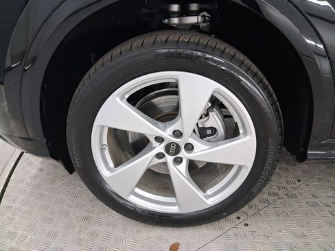 New 2025 Audi Q5 Premium Plus image 11