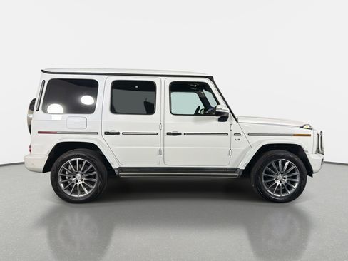 Used 2022 Mercedes-Benz G 550 image 2