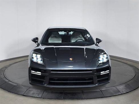 Certified 2024 Porsche Panamera image 10