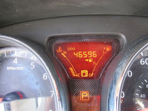 Used 2014 Nissan Versa Note SV w/ Convenience Package FWD image 24