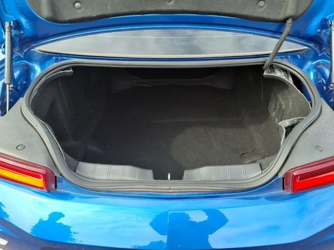 Used 2016 Chevrolet Camaro SS RWD image 31