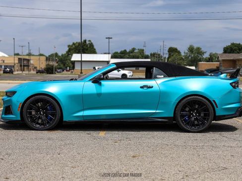 Used 2019 Chevrolet Camaro ZL1 RWD image 15
