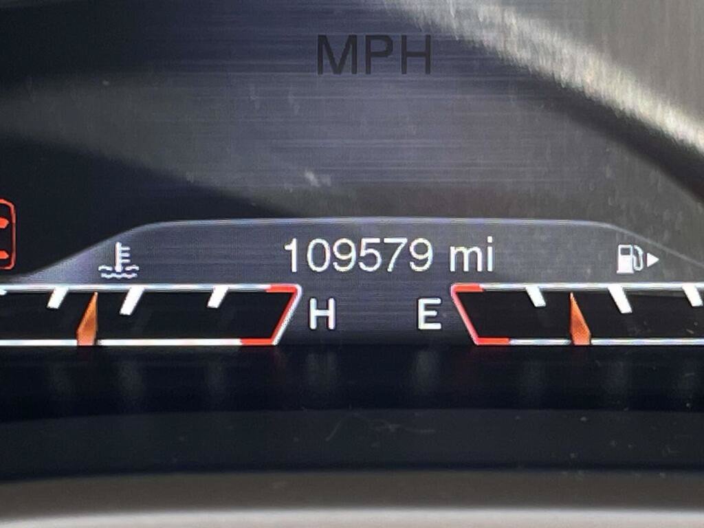 Used 2018 Jeep Cherokee Limited AWD/4WD image 38