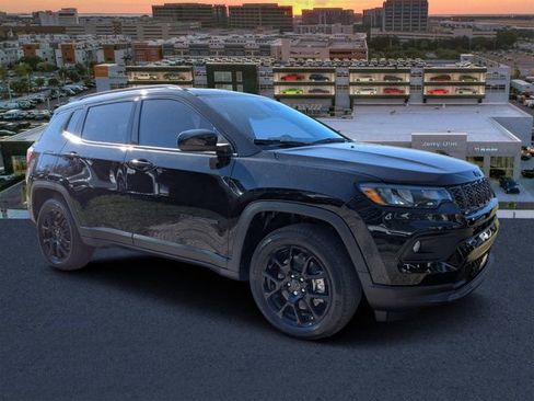 New 2026 Jeep Compass Latitude AWD/4WD image 1