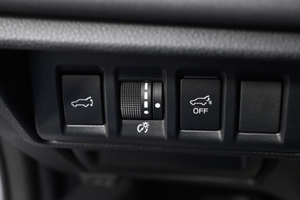 Used 2025 Subaru Outback Limited w/ Tech Package 3 AWD/4WD image 25