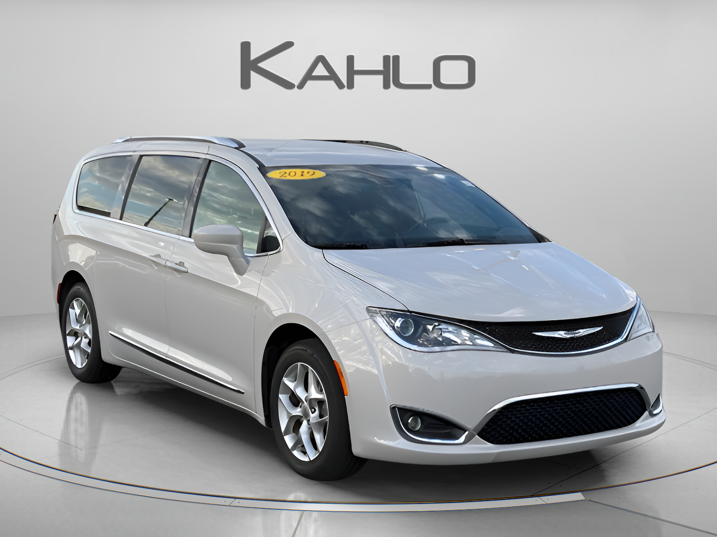 Used 2019 Chrysler Pacifica Touring-L FWD image 6