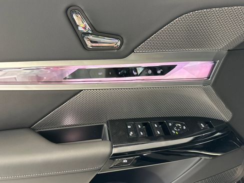 New 2025 BMW 760i xDrive 760i xDrive w/ Premium Package image 13