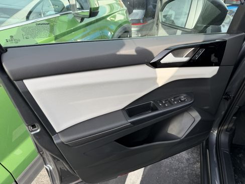 New 2026 Volkswagen Taos S image 9