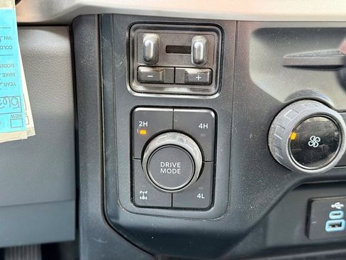 Used 2023 Ford F250 XLT w/ FX4 Off-Road Package image 23