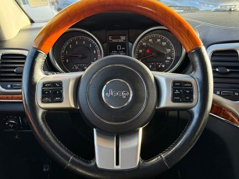 Used 2011 Jeep Grand Cherokee Overland image 20