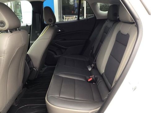 New 2026 Chevrolet Trax ACTIV w/ Sunroof Package image 17